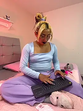 khalessi4- online show from September 10, 2025, 6:56 am