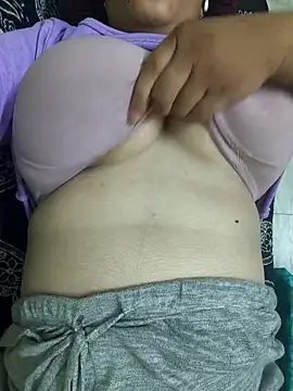 Snapshot of Monika_9Gupta070 chatting on September 17, 2025, 6:32 pm Monika 9Gupta070 online show from September 17, 2025, 6:32 pm