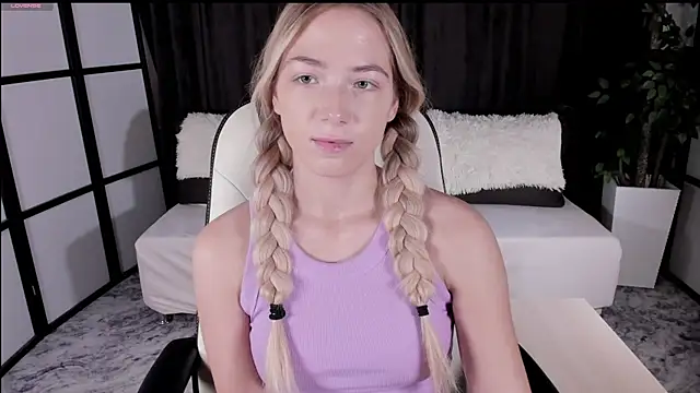 Snapshot of Susan_Mimi chatting on October 11, 2025, 3:07 am Susan Mimi online show from October 11, 2025, 3:07 am