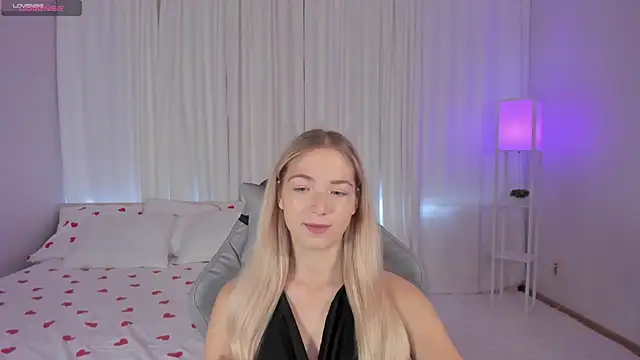 Snapshot of Susan_Mimi chatting on September 23, 2025, 3:24 am Susan Mimi online show from September 23, 2025, 3:24 am