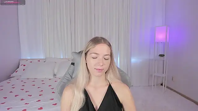 Snapshot of Susan_Mimi chatting on September 27, 2025, 3:34 am Susan Mimi online show from September 27, 2025, 3:34 am