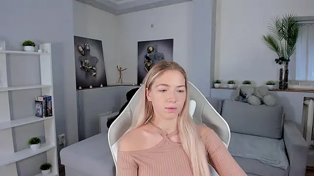 Snapshot of Susan_Mimi chatting on September 28, 2025, 2:51 am Susan Mimi online show from September 28, 2025, 2:51 am