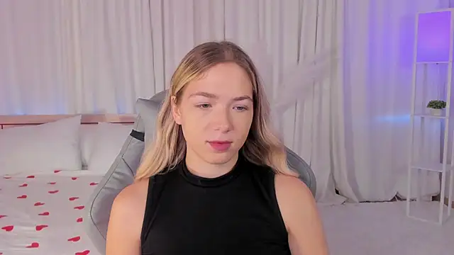 Snapshot of Susan_Mimi chatting on October 5, 2025, 2:46 am Susan Mimi online show from October 5, 2025, 2:46 am