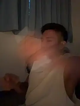 Snapshot of gooodboiii chatting on October 12, 2025, 1:23 pm gooodboiii online show from October 12, 2025, 1:23 pm