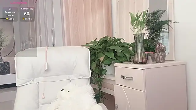 Snapshot of Crystal_168 chatting on October 26, 2025, 12:22 am Crystal 168 online show from October 26, 2025, 12:22 am