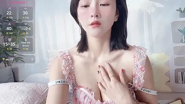 Snapshot of Crystal_168 chatting on September 26, 2025, 12:28 am Crystal 168 online show from September 26, 2025, 12:28 am