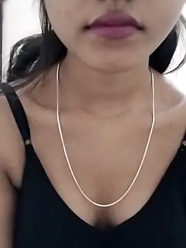 Snapshot of its_queen_divya chatting on September 19, 2025, 7:07 pm its queen divya online show from September 19, 2025, 7:07 pm