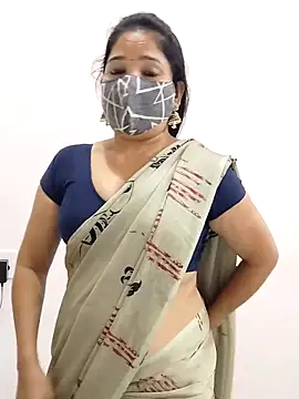 Girl 071 online show from October 27, 2025, 10:05 am