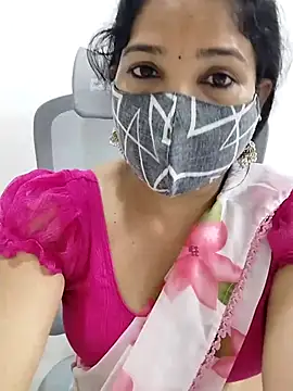 Girl 071 online show from October 28, 2025, 9:30 am