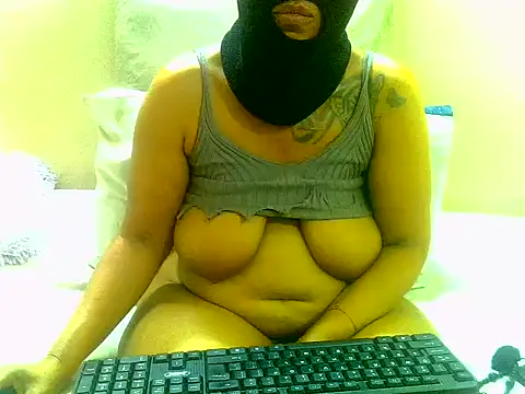 Sweetcandyxxxx30 online show from October 13, 2025, 6:37 am
