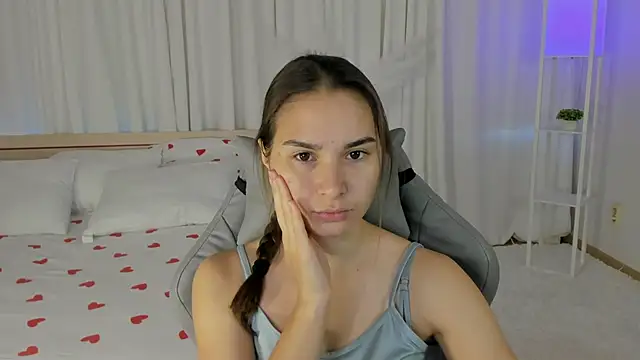 SeraphineClark online show from October 10, 2025, 2:12 am