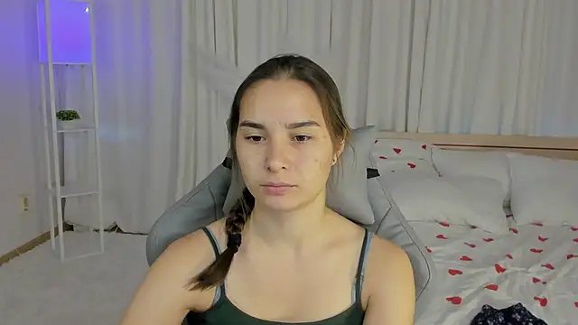 SeraphineClark online show from October 11, 2025, 2:23 am