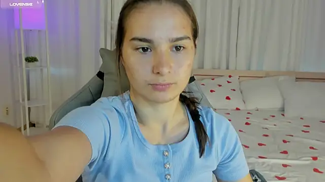 SeraphineClark online show from October 4, 2025, 3:41 am