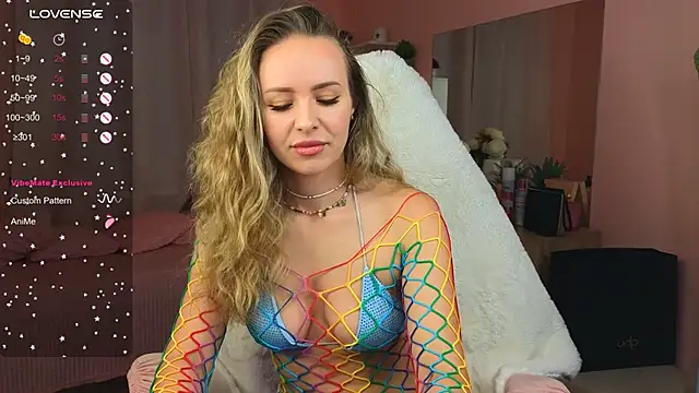 Hloya Mei online show from September 22, 2025, 11:22 pm