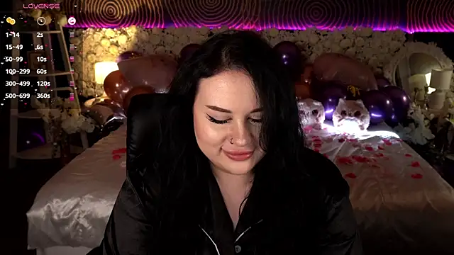 Snapshot of SerahMirabeli chatting on February 7, 2026, 8:06 pm SerahMirabeli online show from February 7, 2026, 8:06 pm