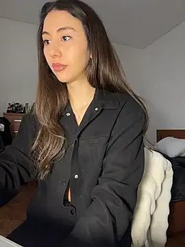 Viithoney online show from October 21, 2025, 7:19 am