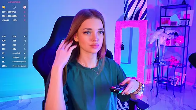 FlexyFox online show from March 6, 2026, 1:06 pm