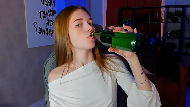 Snapshot of FlexyFox chatting on October 14, 2025, 6:36 am FlexyFox online show from October 14, 2025, 6:36 am