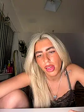 BlondeBetty online show from November 25, 2025, 9:59 pm