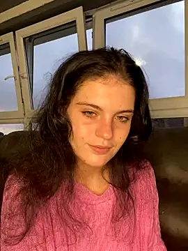 Snapshot of Camwithchlox chatting on October 24, 2025, 5:01 pm Camwithchlox online show from October 24, 2025, 5:01 pm