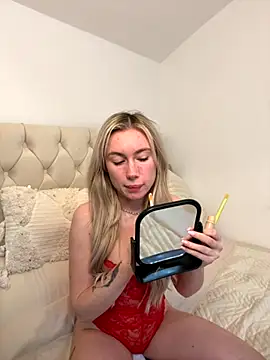 Snapshot of SexySaraxxoo chatting on October 28, 2025, 9:52 am SexySaraxxoo online show from October 28, 2025, 9:52 am