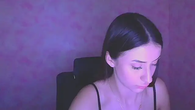 AlisaBubbles online show from September 23, 2025, 9:38 am