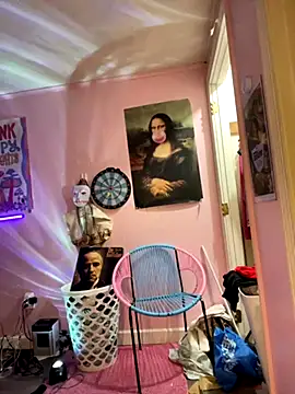 shortywidaphatty online show from September 24, 2025, 12:55 pm