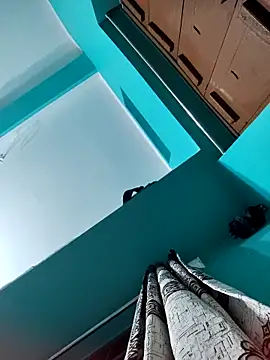 Snapshot of cuteeepriya chatting on October 14, 2025, 11:47 pm cuteeepriya online show from October 14, 2025, 11:47 pm