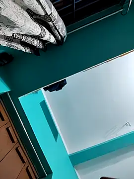 Snapshot of cuteeepriya chatting on October 15, 2025, 7:00 pm cuteeepriya online show from October 15, 2025, 7:00 pm