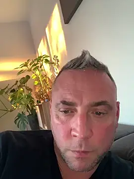 Marronglace1 online show from January 6, 2026, 4:00 pm