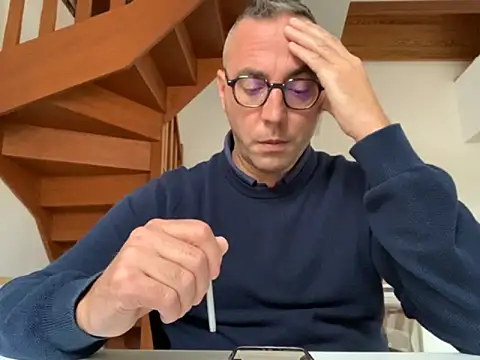 Snapshot of Marronglace1 chatting on October 6, 2025, 3:46 pm Marronglace1 online show from October 6, 2025, 3:46 pm