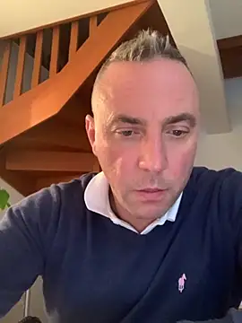 Marronglace1 online show from November 10, 2025, 3:28 pm