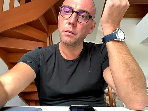 Snapshot of Marronglace1 chatting on October 8, 2025, 12:17 pm Marronglace1 online show from October 8, 2025, 12:17 pm