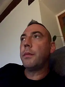 Snapshot of Marronglace1 chatting on September 24, 2025, 6:31 am Marronglace1 online show from September 24, 2025, 6:31 am