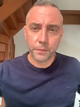 Snapshot of Marronglace1 chatting on October 1, 2025, 8:08 am Marronglace1 online show from October 1, 2025, 8:08 am