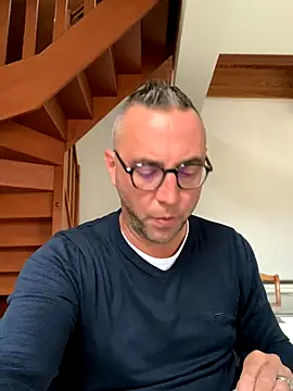 Snapshot of Marronglace1 chatting on October 10, 2025, 8:15 am Marronglace1 online show from October 10, 2025, 8:15 am