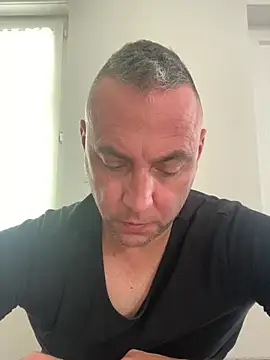 Marronglace1 online show from May 21, 2026, 7:39 am