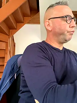 Snapshot of Marronglace1 chatting on September 25, 2025, 10:32 am Marronglace1 online show from September 25, 2025, 10:32 am