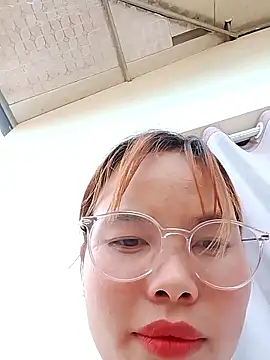 Huyen x online show from April 5, 2026, 5:14 am