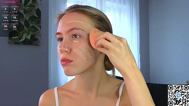 Snapshot of Succubelle chatting on October 19, 2025, 6:05 am Succubelle online show from October 19, 2025, 6:05 am