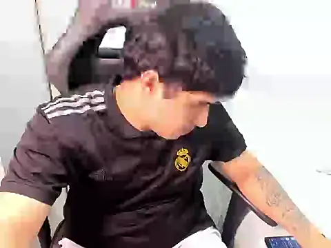 Snapshot of jhony_dickm chatting on October 21, 2025, 7:57 pm jhony dickm online show from October 21, 2025, 7:57 pm