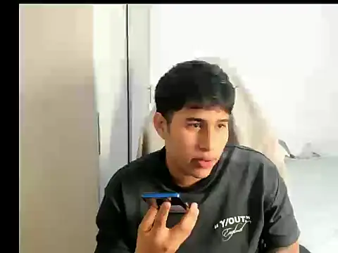 Snapshot of jhony_dickm chatting on September 17, 2025, 8:44 pm jhony dickm online show from September 17, 2025, 8:44 pm