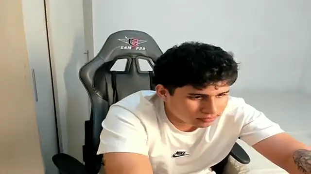 Snapshot of jhony_dickm chatting on September 26, 2025, 9:38 am jhony dickm online show from September 26, 2025, 9:38 am