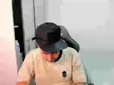 Snapshot of jhony_dickm chatting on October 26, 2025, 7:58 pm jhony dickm online show from October 26, 2025, 7:58 pm