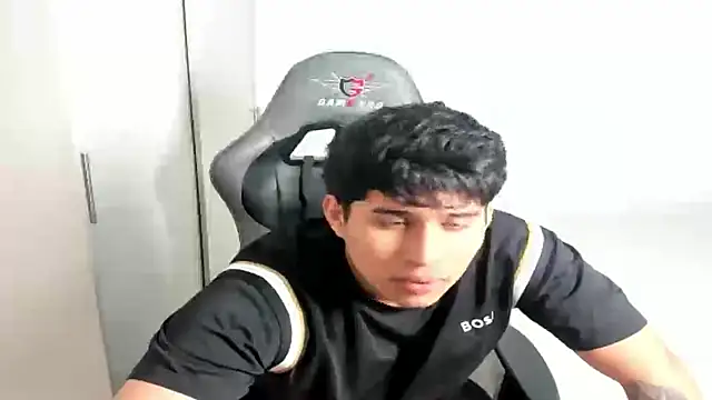 Snapshot of jhony_dickm chatting on October 1, 2025, 8:13 pm jhony dickm online show from October 1, 2025, 8:13 pm