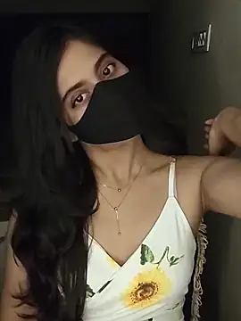 Snapshot of Tanya-mittal chatting on October 4, 2025, 11:06 pm Tanya-mittal online show from October 4, 2025, 11:06 pm