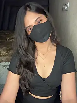 Snapshot of Tanya-mittal chatting on October 17, 2025, 11:34 am Tanya-mittal online show from October 17, 2025, 11:34 am