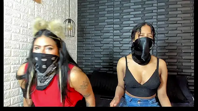 ElJardinEspanol online show from September 29, 2025, 11:49 am