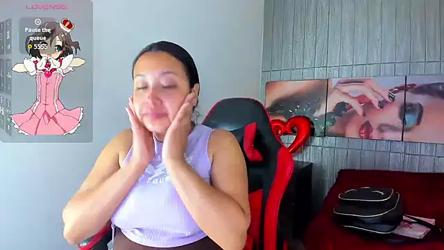 susan mooree online show from April 16, 2026, 8:20 pm