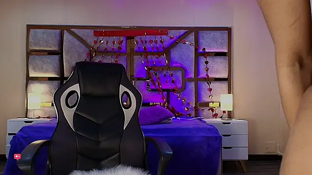 Snapshot of ANABELL_BROWN chatting on February 24, 2026, 7:37 pm ANABELL BROWN online show from February 24, 2026, 7:37 pm